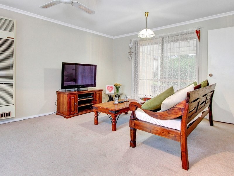 12 One Chain Road, Somerville VIC 3912