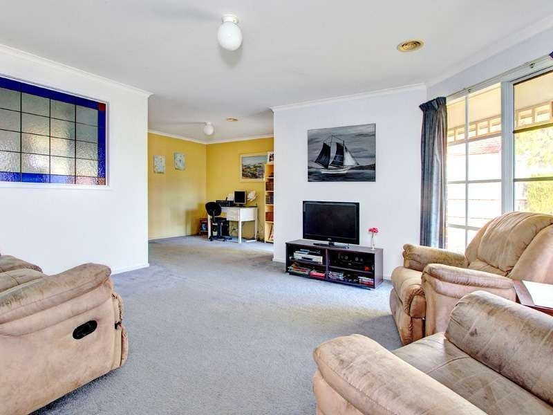 12 Boormanii Drive, Mornington VIC 3931