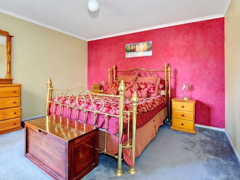 12 Boormanii Drive, Mornington VIC 3931