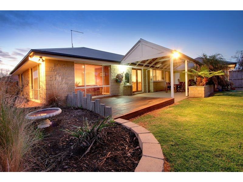 6 Anita Court, Mount Martha VIC 3934