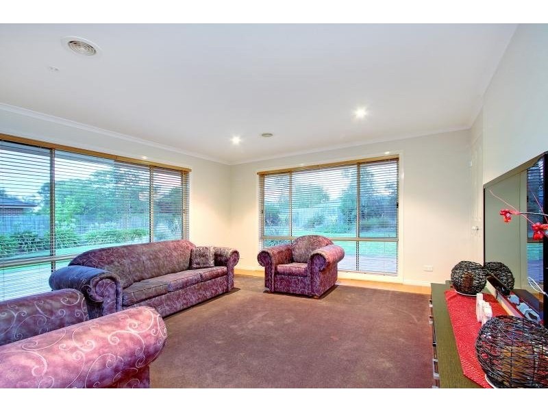 6 Anita Court, Mount Martha VIC 3934