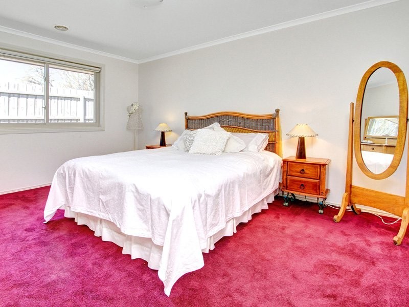 16 Ben Drive, Mornington VIC 3931