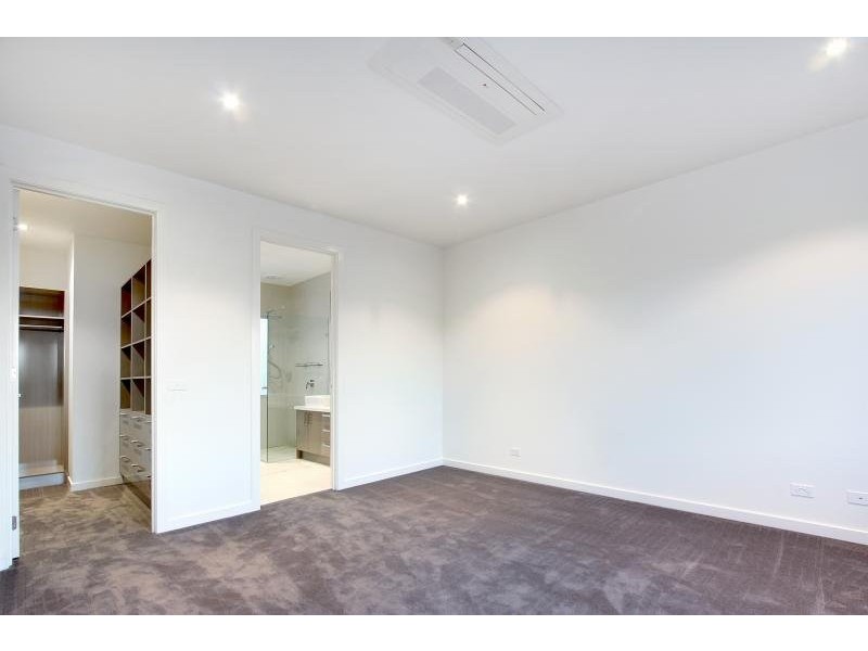 70 Nunns Road, Mornington VIC 3931