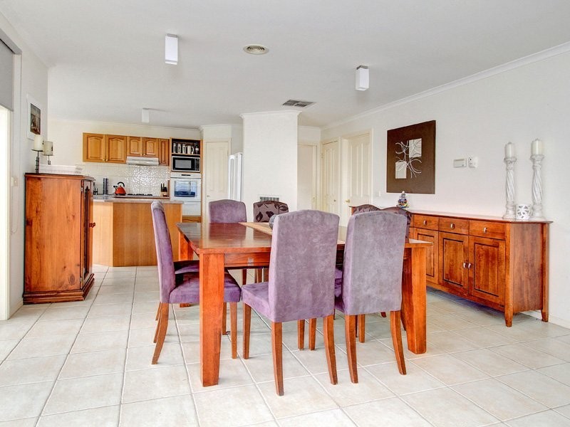 13 Garo Cres, Mount Martha VIC 3934