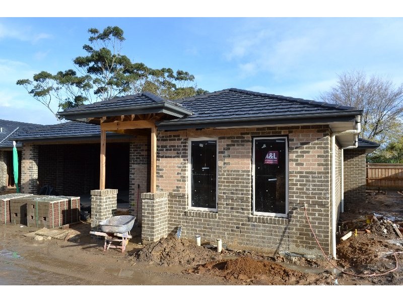 UNIT 2 21 Green Island Avenue, Mount Martha VIC 3934