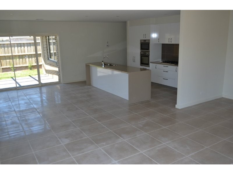 UNIT 7 21 GREEN ISLAND AVENUE, Mount Martha VIC 3934