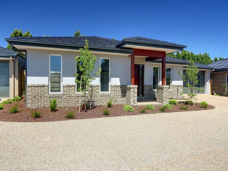 UNIT 8 21 GREEN ISLAND AVENUE, Mount Martha VIC 3934