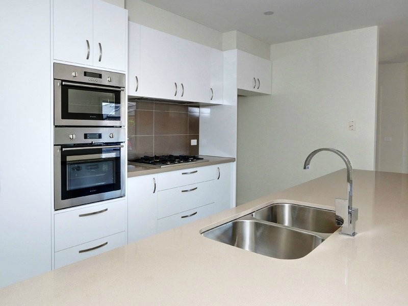 UNIT 8 21 GREEN ISLAND AVENUE, Mount Martha VIC 3934