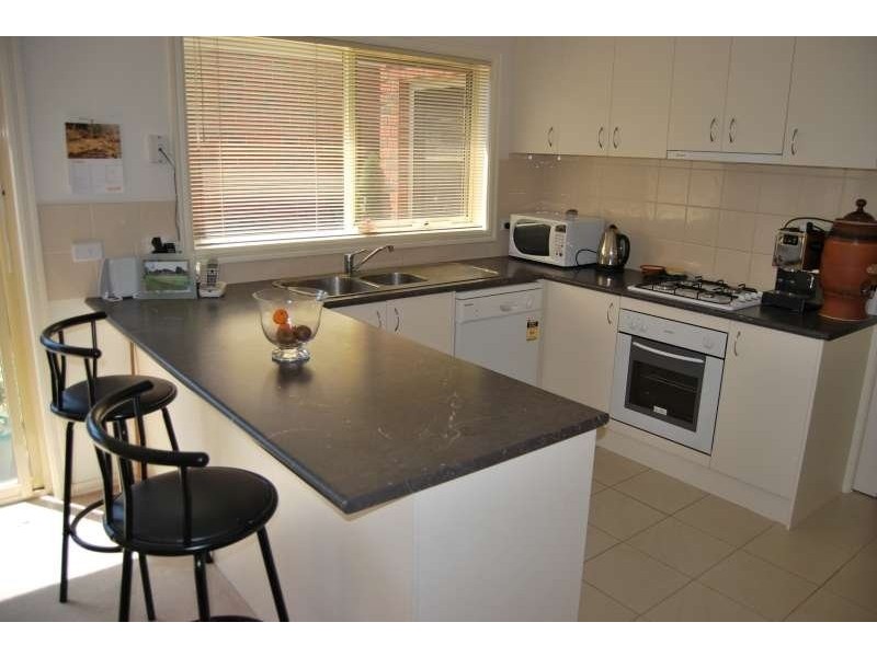 2, 17 Neptune Street, Mornington VIC 3931