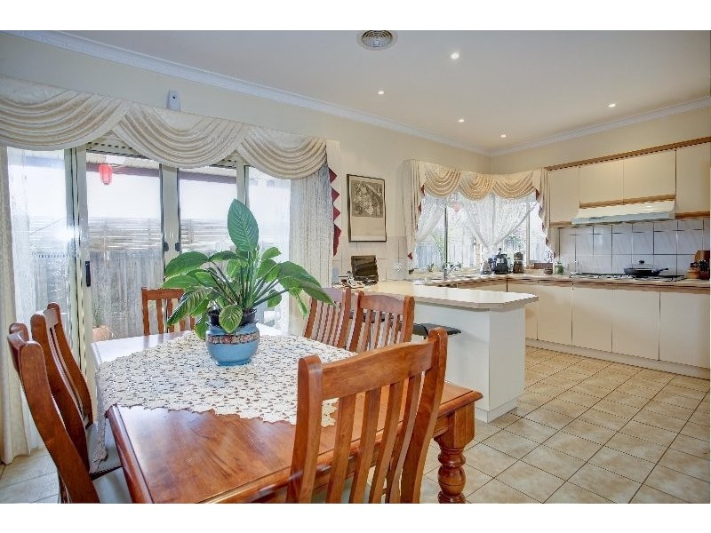 7/21 Lucerne Avenue, Mornington VIC 3931