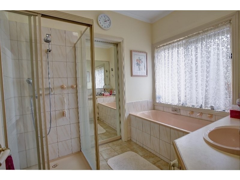 7/21 Lucerne Avenue, Mornington VIC 3931