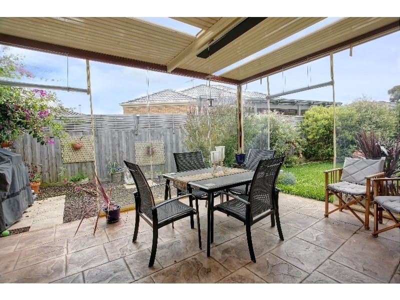 7/21 Lucerne Avenue, Mornington VIC 3931