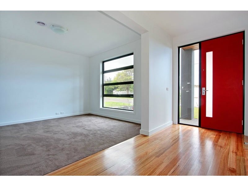 16 Iluka Place, Mornington VIC 3931