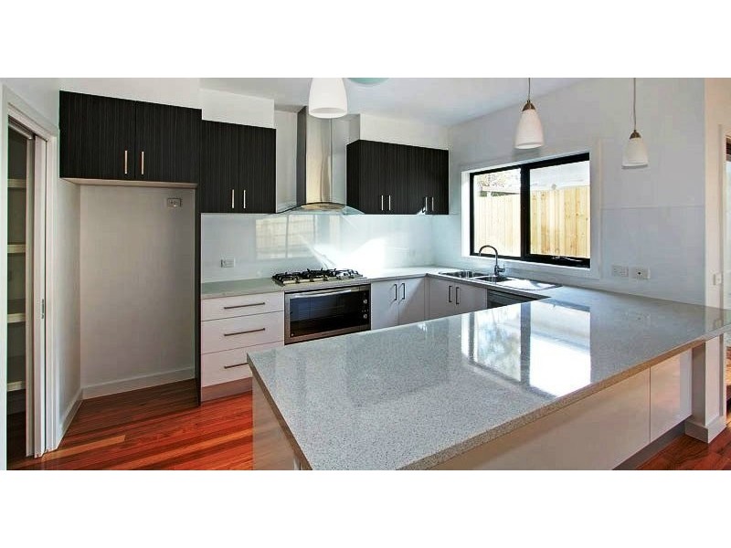 16 Iluka Place, Mornington VIC 3931