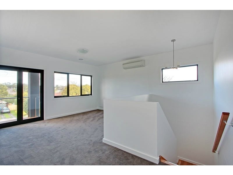 16 Iluka Place, Mornington VIC 3931