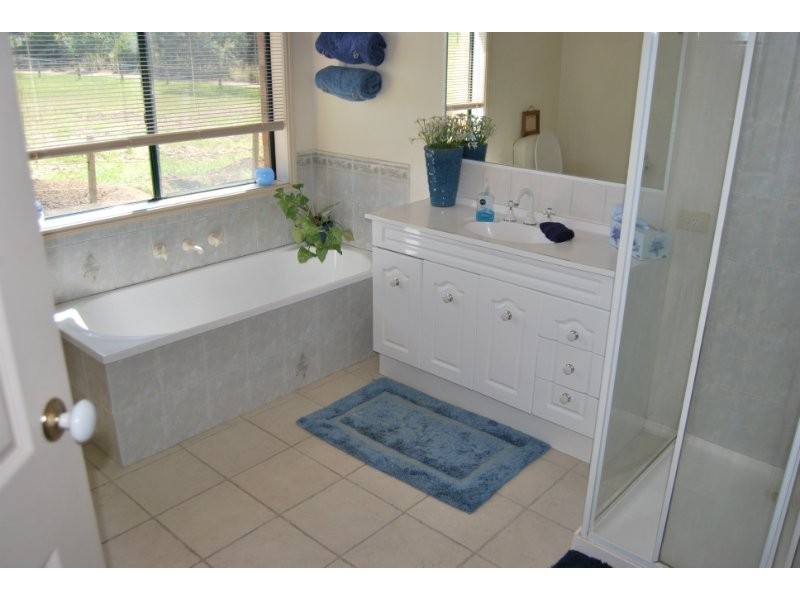 17 Baystone Court, Mount Martha VIC 3934