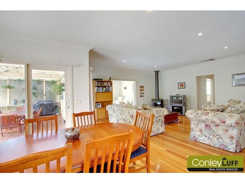 9 Meridian Way, Mornington VIC 3931