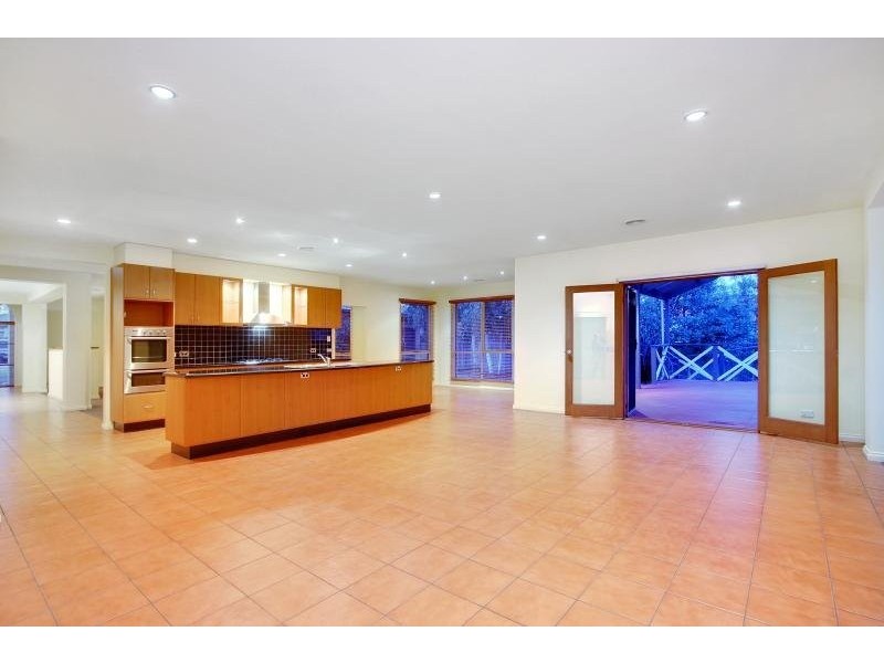 16 Morning Mist Court, Mornington VIC 3931