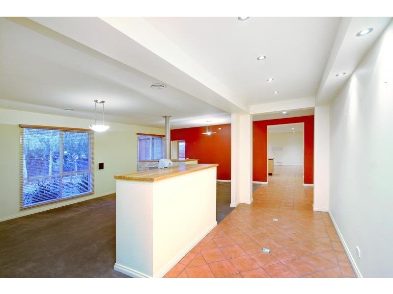 16 Morning Mist Court, Mornington VIC 3931