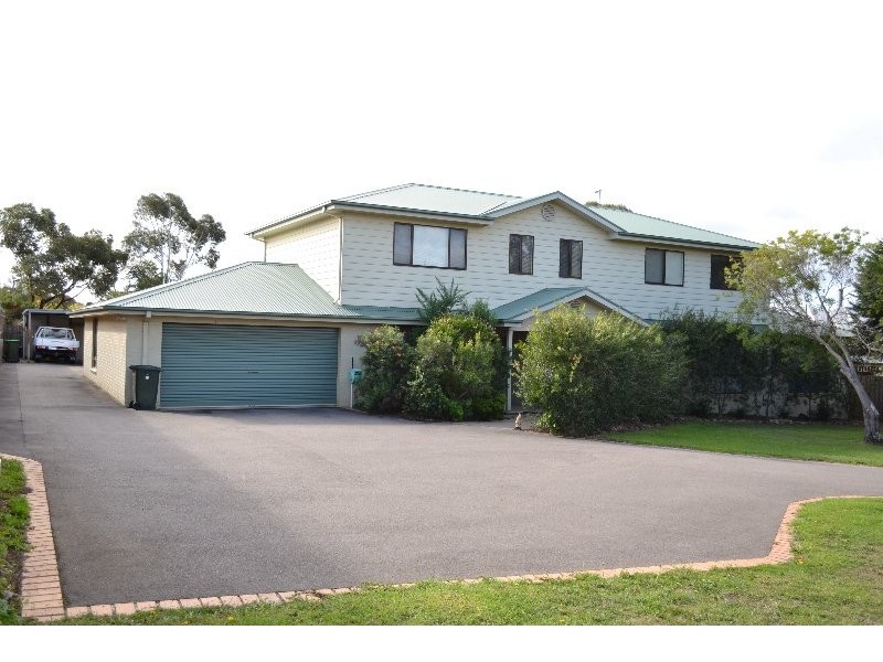 63 Green Island Avenue, Mount Martha VIC 3934