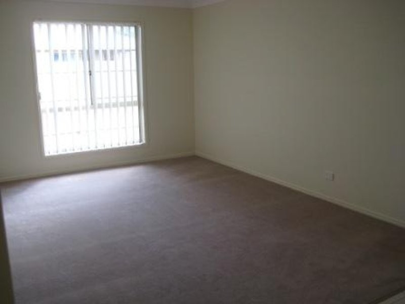 1 Somerwil Crescent, Bellbird Park QLD 4300