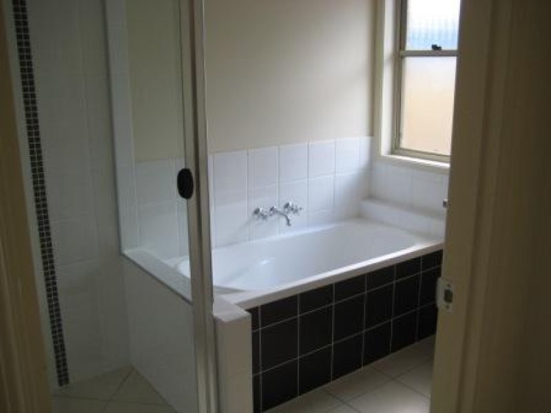 1 Somerwil Crescent, Bellbird Park QLD 4300