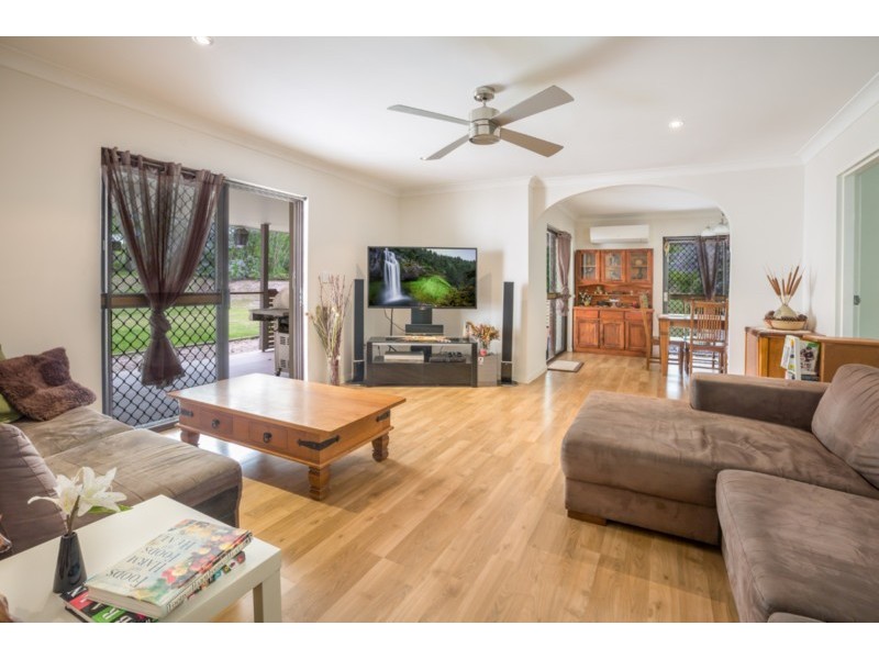 2/65-67 cairns Road, Camira QLD 4300