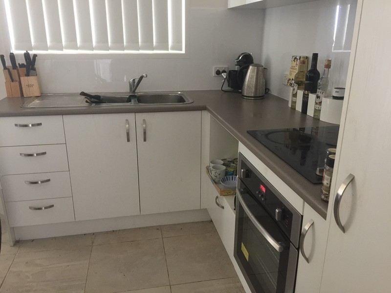 2/4 Sovereign Close, Brassall QLD 4305