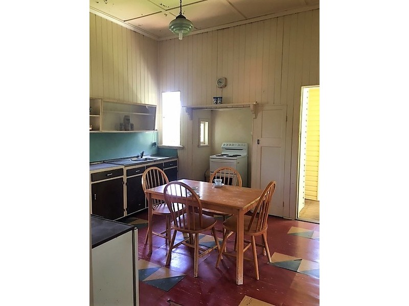 21 Lawrence Street, North Ipswich QLD 4305