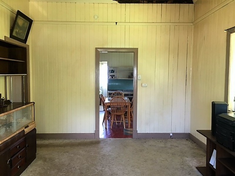 21 Lawrence Street, North Ipswich QLD 4305