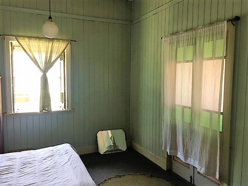 21 Lawrence Street, North Ipswich QLD 4305