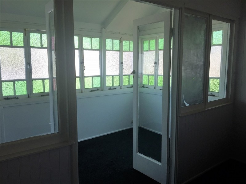 8 Burton Street, North Booval QLD 4304