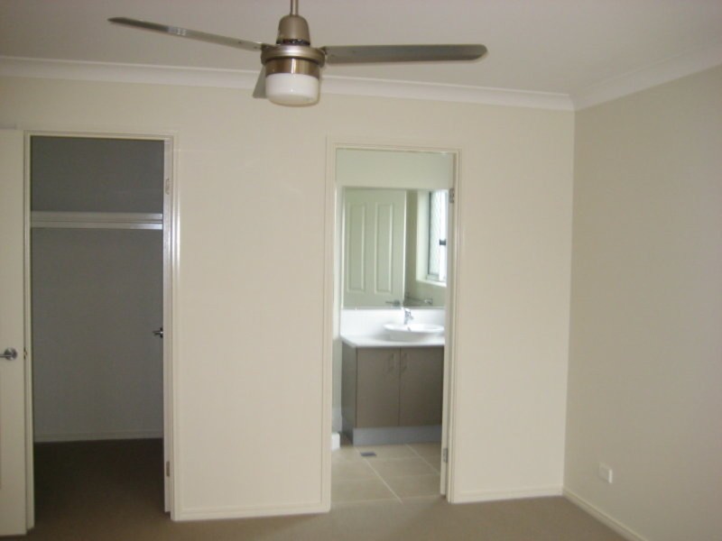 18 Doorey Street, One Mile QLD 4305