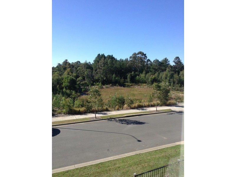 2/21 Chrome Drive, Pimpama QLD 4209