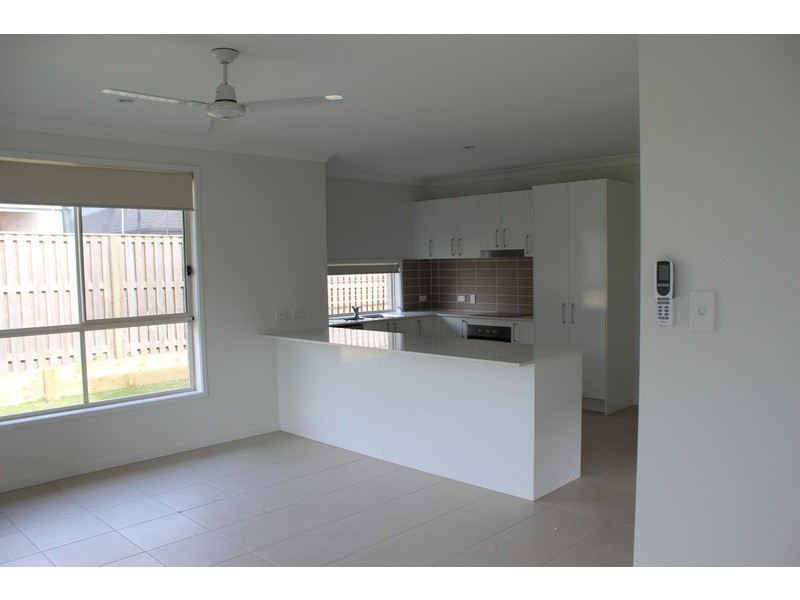 24 Moondarra Street, Pimpama QLD 4209