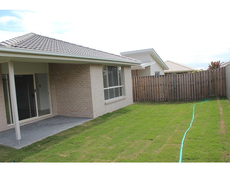 24 Moondarra Street, Pimpama QLD 4209