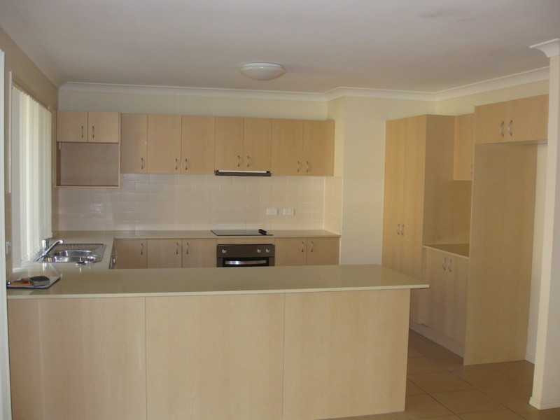 6 Shelley Avenue, Mount Warren Park QLD 4207