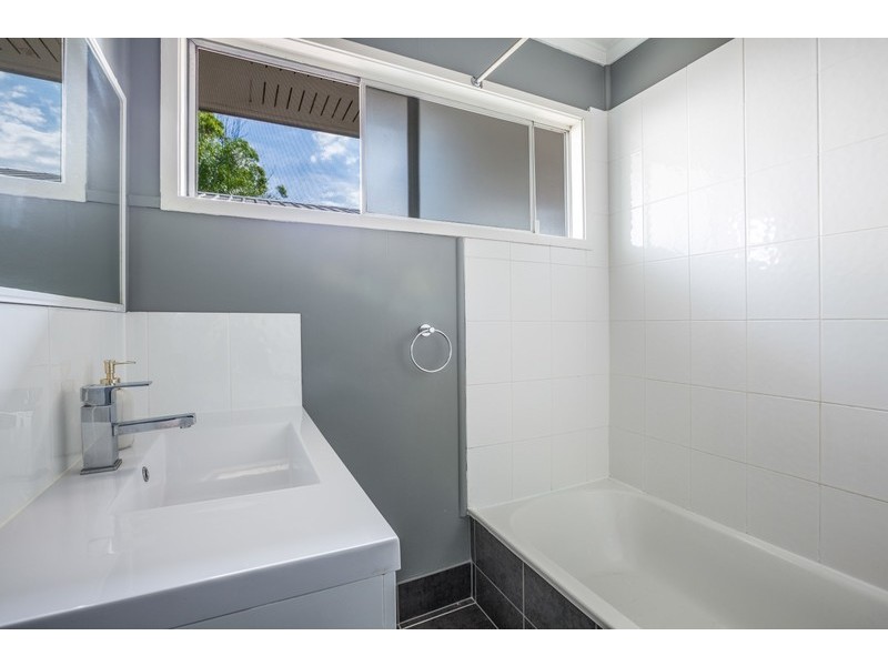 28 Mornington Crescent, One Mile QLD 4305