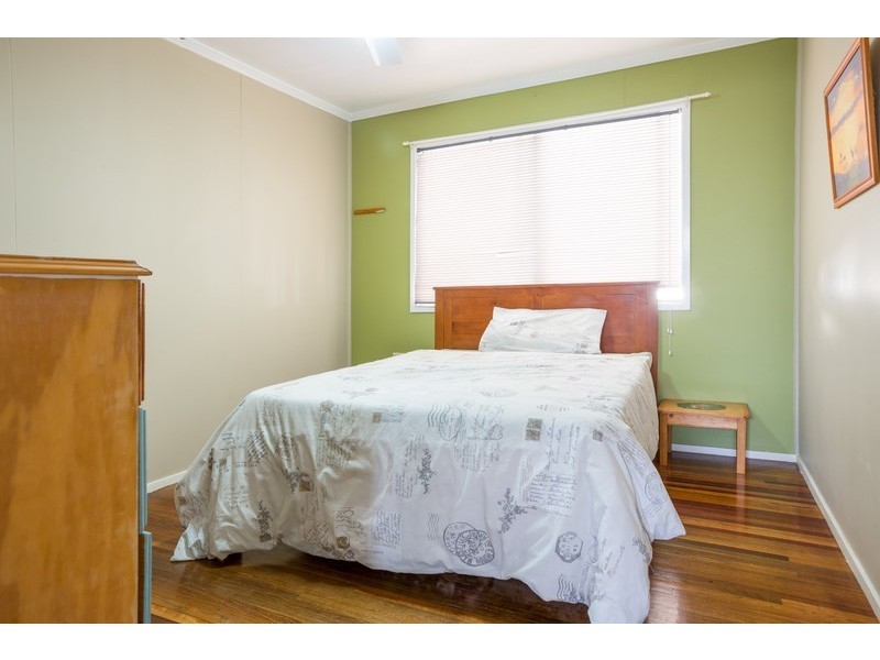 28 Mornington Crescent, One Mile QLD 4305