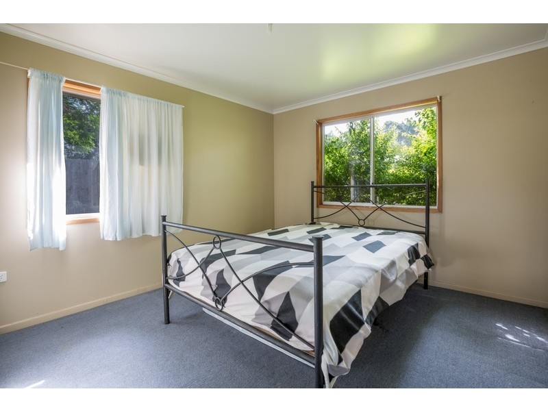 28 Mornington Crescent, One Mile QLD 4305