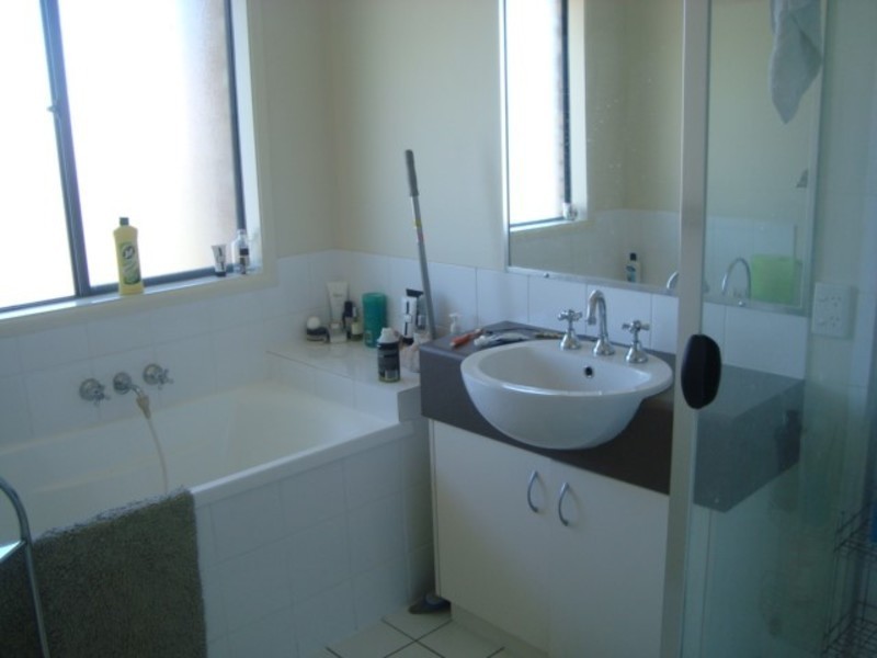 2 Campbell Court, Redbank Plains QLD 4301