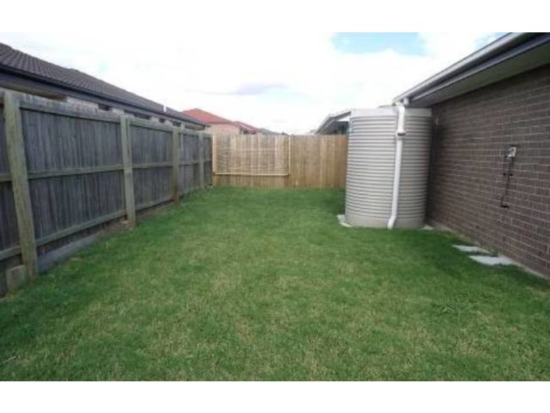 44 Wattle Crescent, Raceview QLD 4305