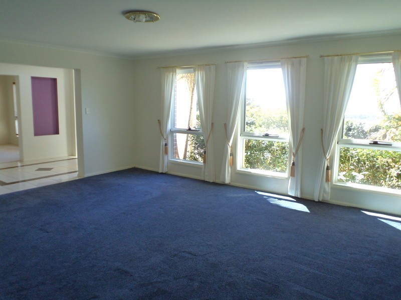 6 Earle Court, Tallai QLD 4213