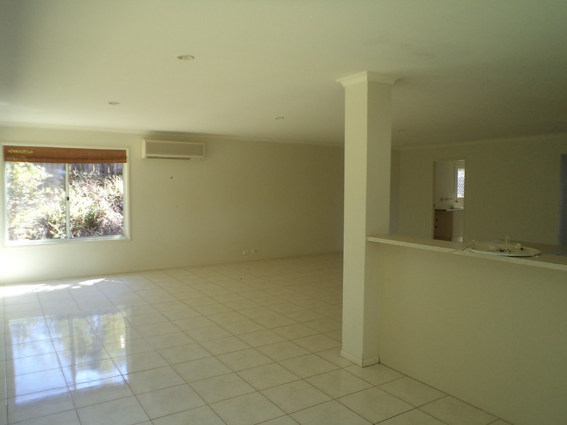 6 Earle Court, Tallai QLD 4213