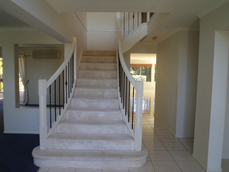 6 Earle Court, Tallai QLD 4213