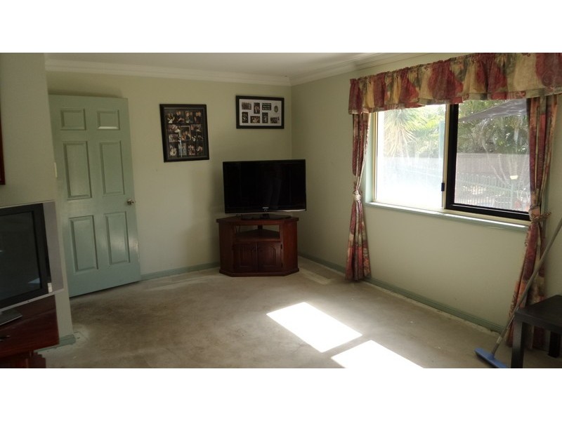 Edens Landing QLD 4207