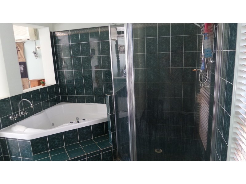 Edens Landing QLD 4207