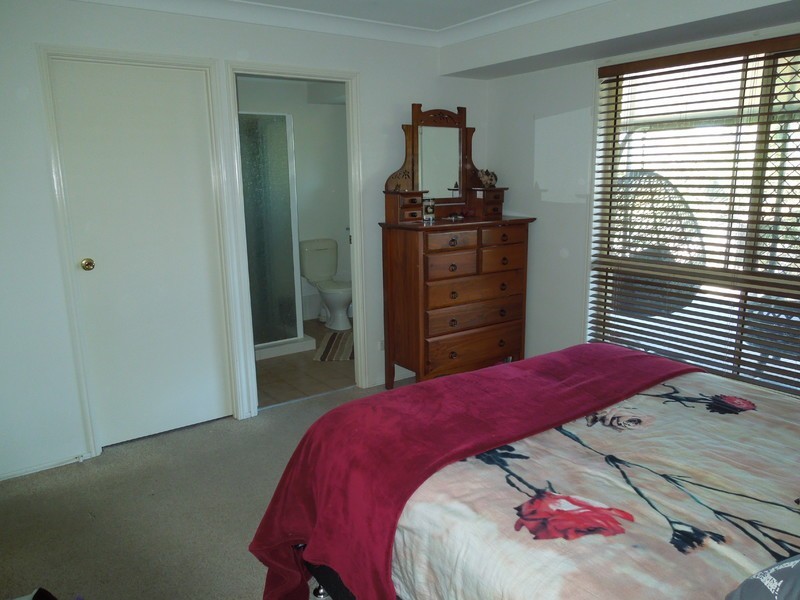 12 Hartwig Street, Mount Warren Park QLD 4207
