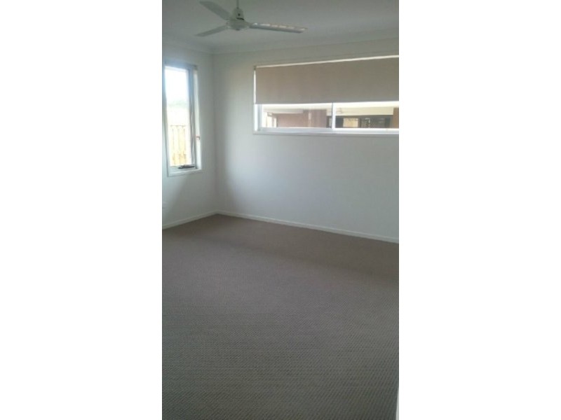 9 Moondarra Street, Pimpama QLD 4209