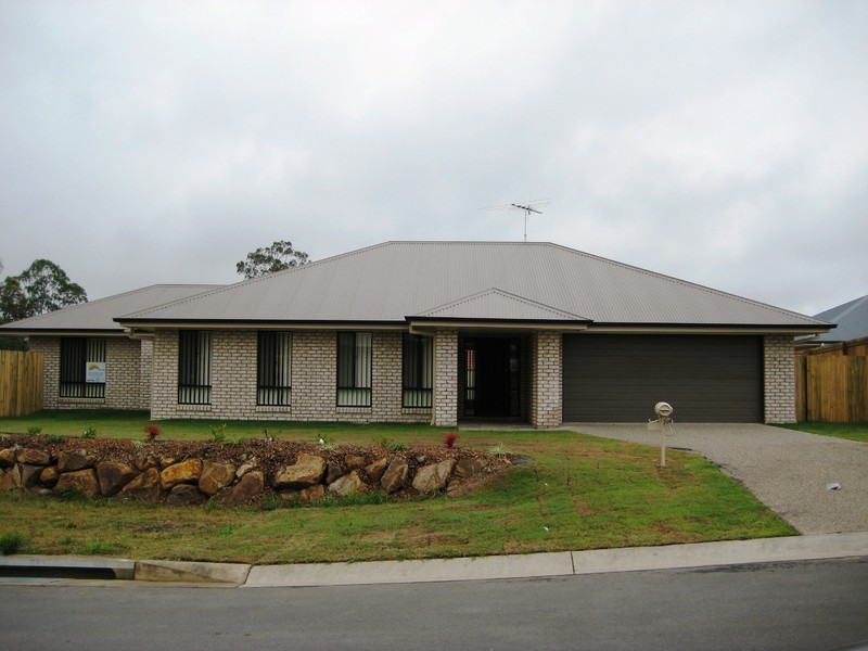 25 St Aubins Drive, Brassall QLD 4305